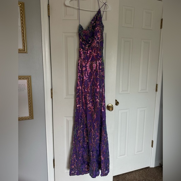 NEVER WORN NEW WITH TAGS PROM DRESS - Picture 3 of 7